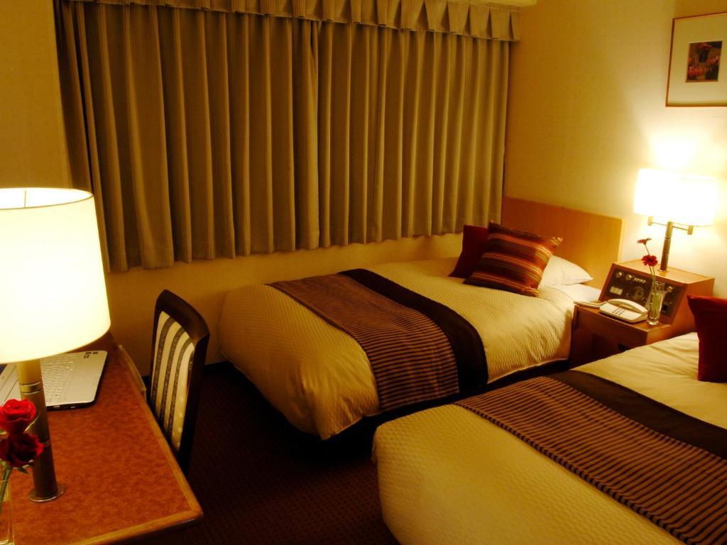 Central Hotel Yokosuka Chambre photo