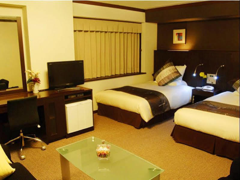 Central Hotel Yokosuka Extérieur photo